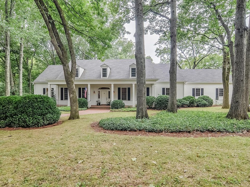 1st image of 523 Belle Meade Blvd