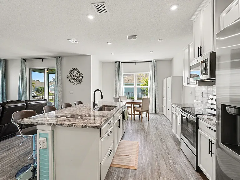 10729 High Noon Trl — Photo 12