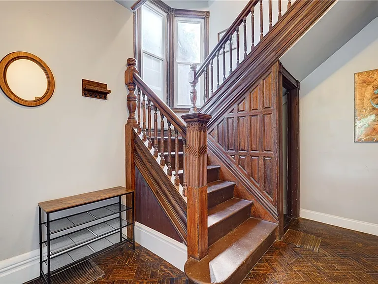 47 Amherst St #UP — Photo 6