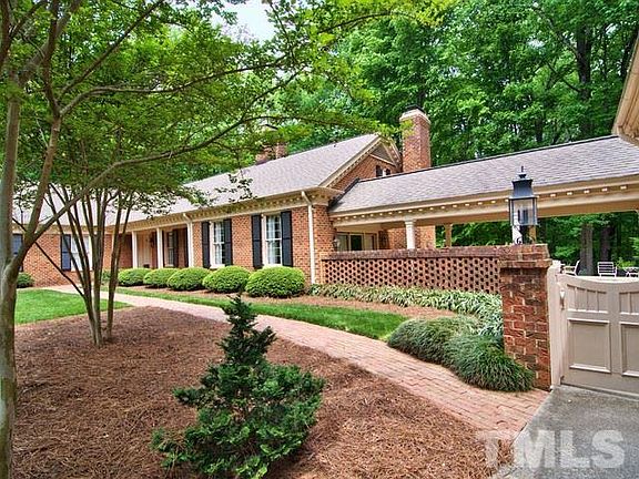 2nd image of 3530 Stoneybrook Dr