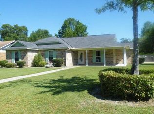 1009 Conley Cir, Ocean Springs, MS 39564