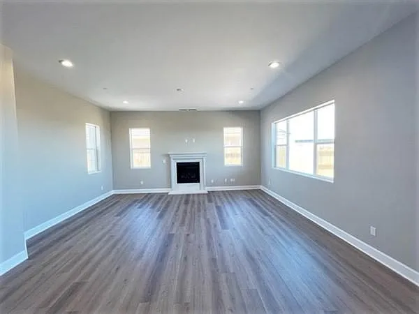 1529 Copperberry Way — Photo 5