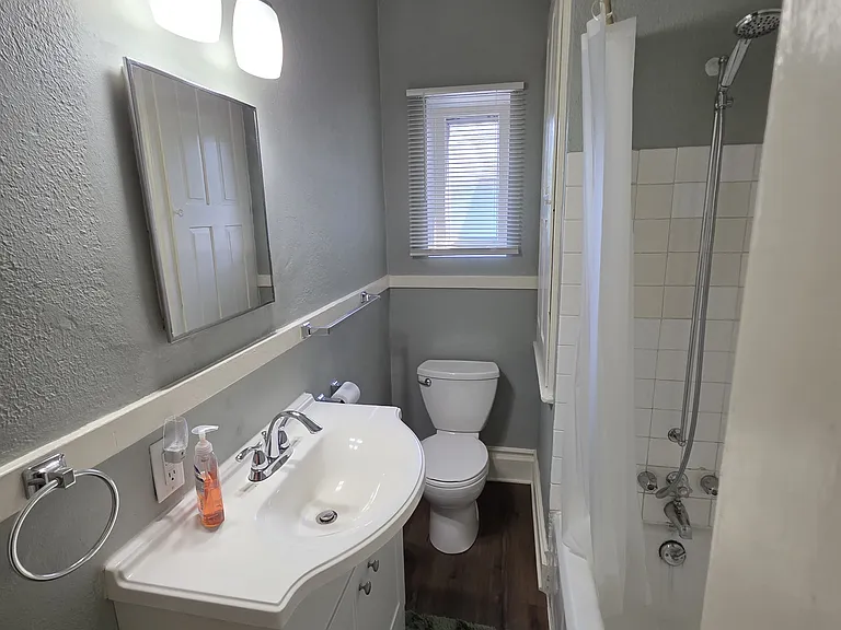 301 Henry Ave SE #2 — Photo 15