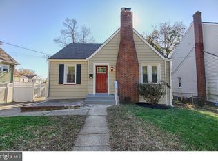 16 Mecray Ln, Maple Shade, NJ 08052