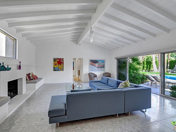 5th image of 877 N Avenida Palos Verdes