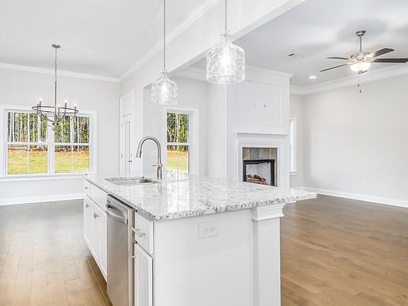 3rd image of 1840 Waterfall Rd