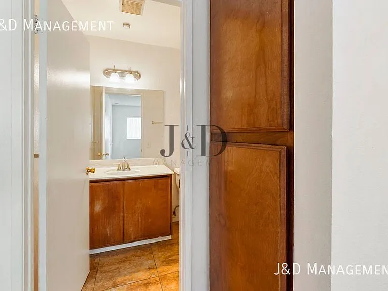 4086 Swift Ave — Photo 25