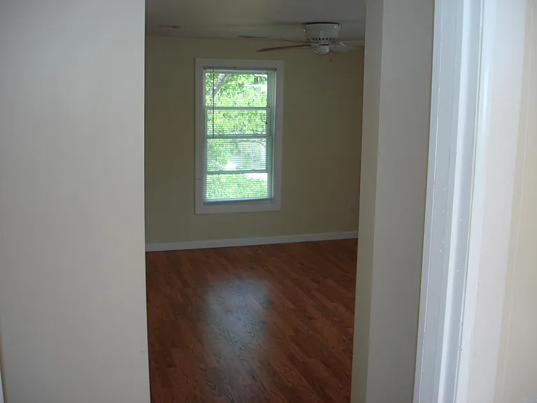 24 Myra Ave #B — Photo 10