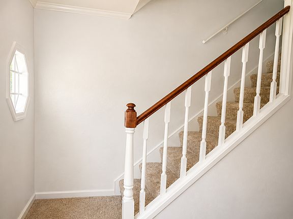5th image of 158 Alleghany Rd