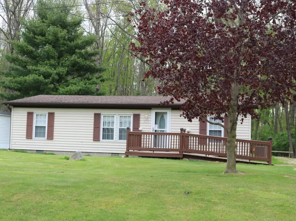 4117 Garland Dr, Jackson, MI 49201