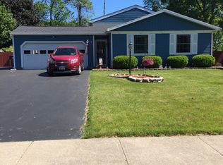 276 N Creek Xing, Rochester, NY 14612