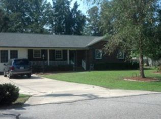 4711 Lakeview Rd, Elm City, NC 27822