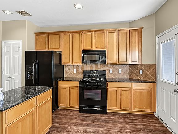 3rd image of 22915 Breton Point Dr