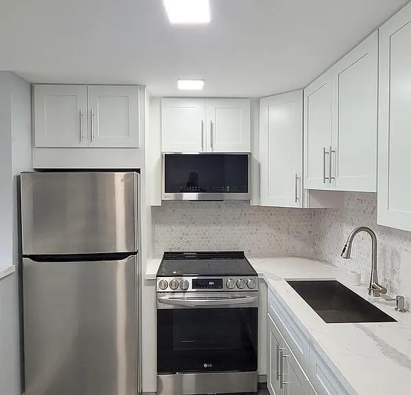 101 Hastings E #G — Photo 19