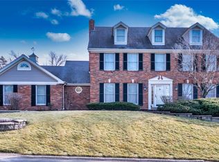 14236 Cedar Springs Dr, Chesterfield, MO