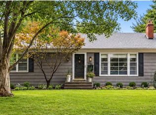 7146 Booth St, Prairie Village, KS 66208
