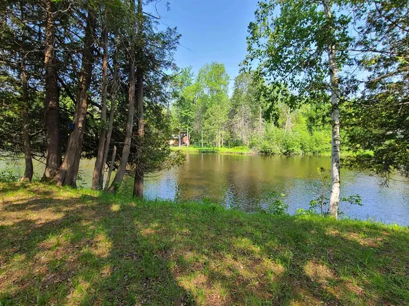 9570 Pine Bend Ln, Gillett, WI 54124