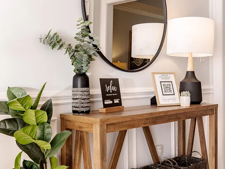 Entryway w/Welcome guide to property