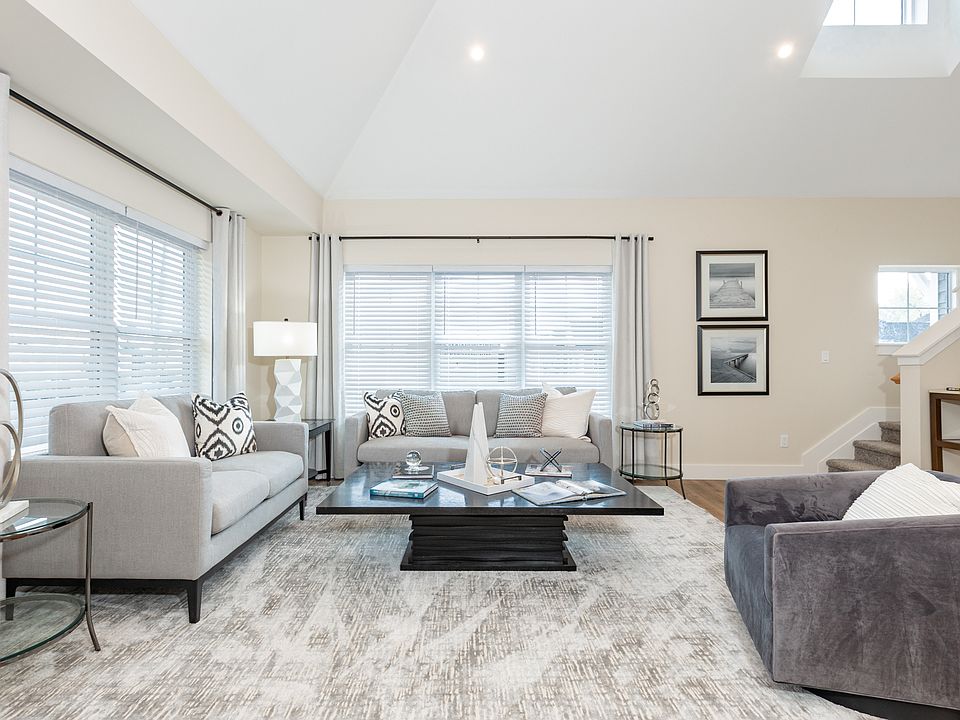 266 Farmingdale Rd West Babylon NY Zillow