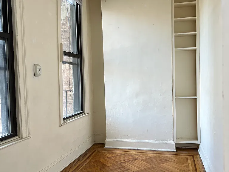 496 Bergen St #3 — Photo 10
