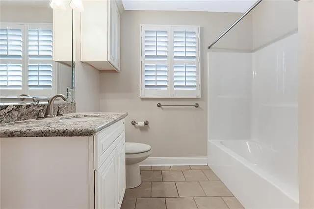 6818 Louis Xiv St — Photo 10