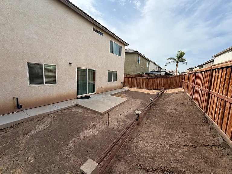2309 Alejandro St — Photo 20