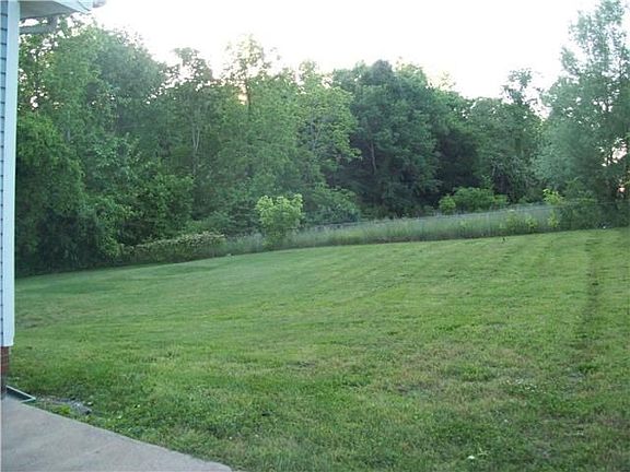 2nd image of 201 Sherwood Hills Dr