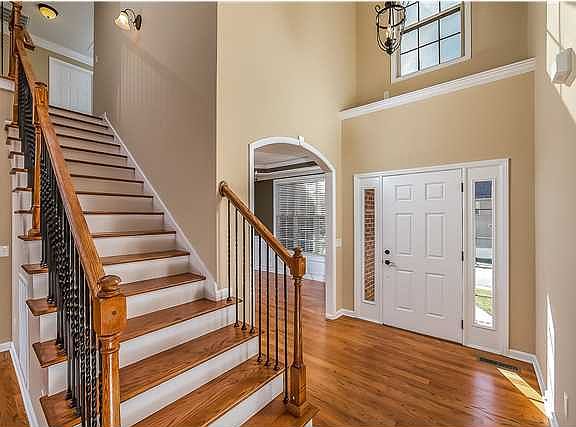 3rd image of 7027 Neville Dr #30