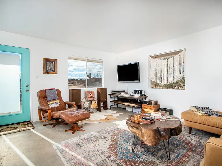 60824 Lumpkin Ln — Photo 6