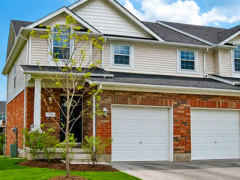 151 Clairfields Dr E #39 — Photo 1
