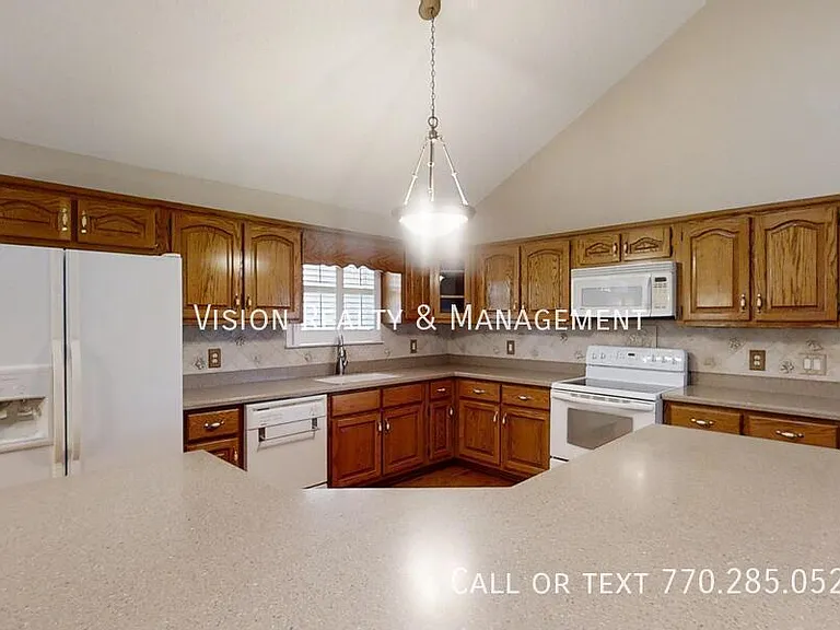 28 Summerwind Dr — Photo 10