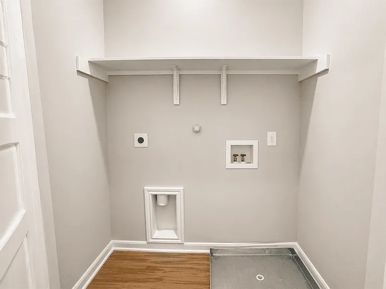 7158 Magnolia Crk #201 — Photo 14