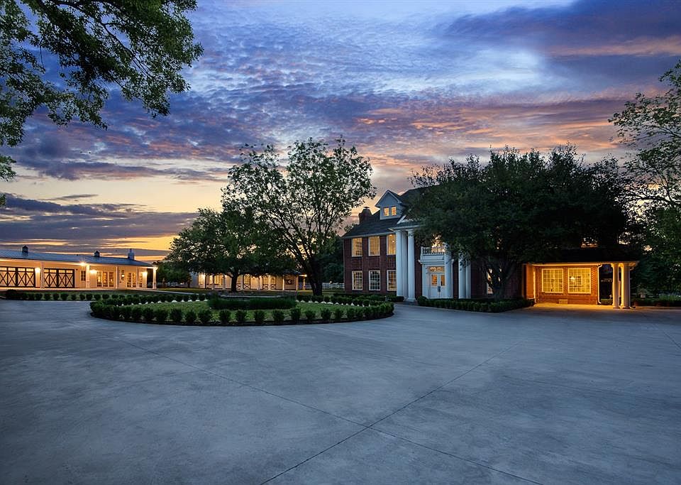 1st image of 4023 Anns Ln