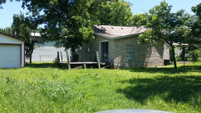 1st image of 208 W Avenue A