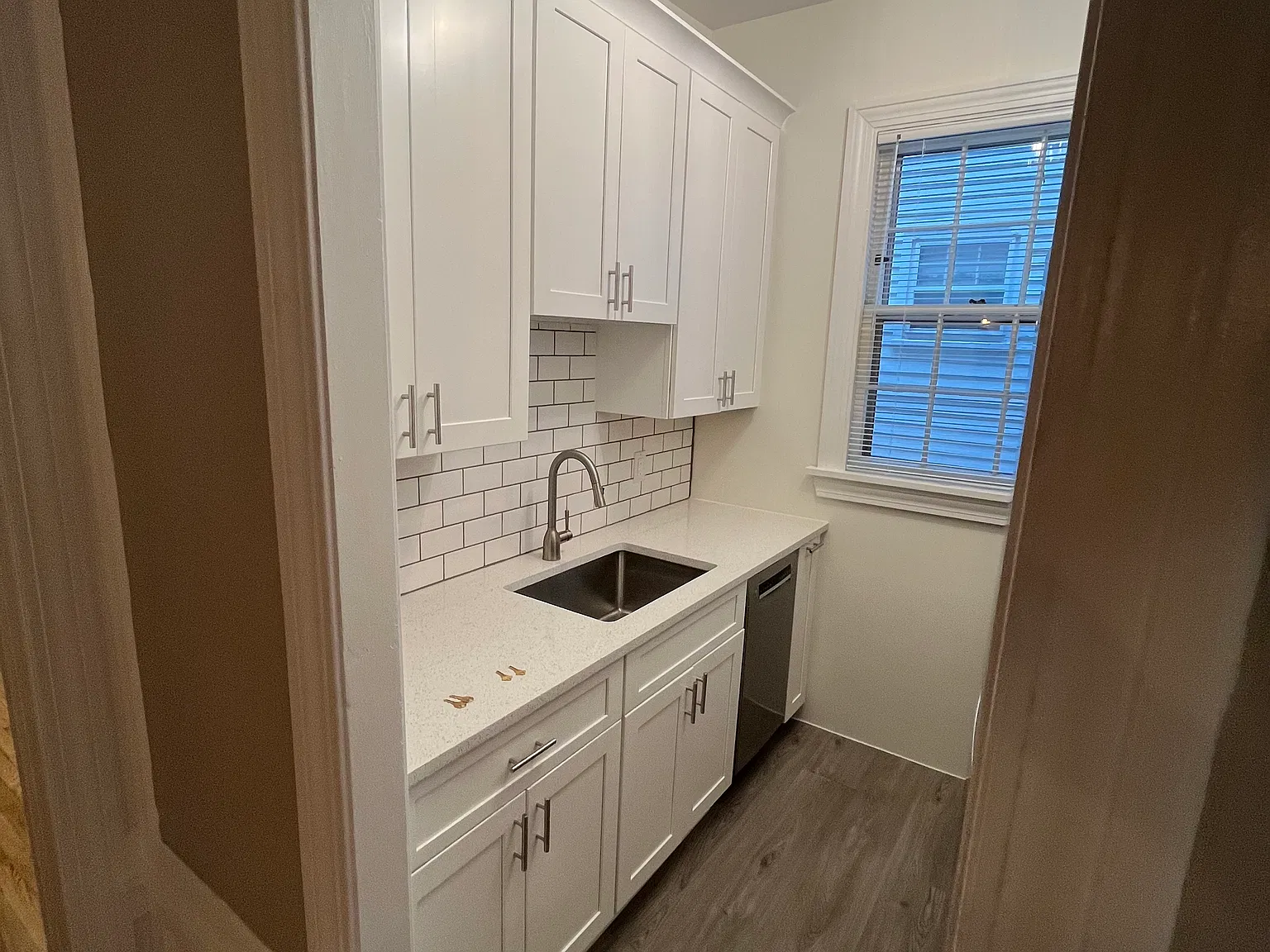 1 bed, 800 sqft, $1,450 — Photo 3