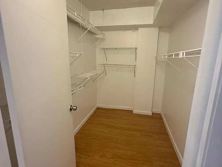 NW 68th Ave — Photo 15