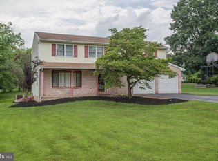 239 Grandview Rd, Hummelstown, PA 17036