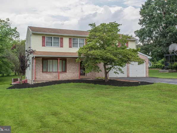 239 Grandview Rd, Hummelstown, PA 17036