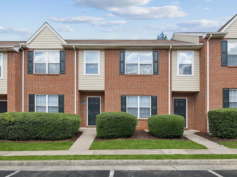 Park Ridge Townhomes — Photo 10