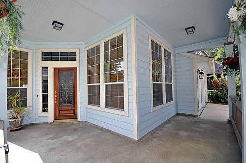 2nd image of 12902 Oakwood Manor Dr
