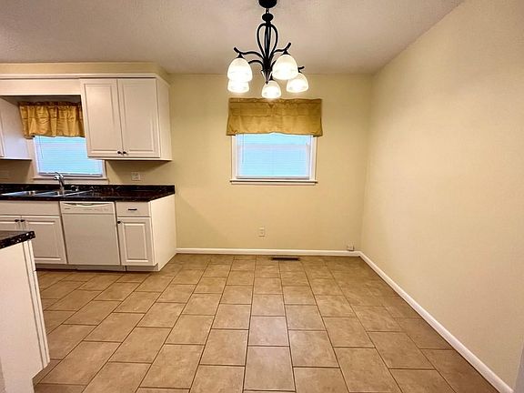 3rd image of 4658 S Charles Ave