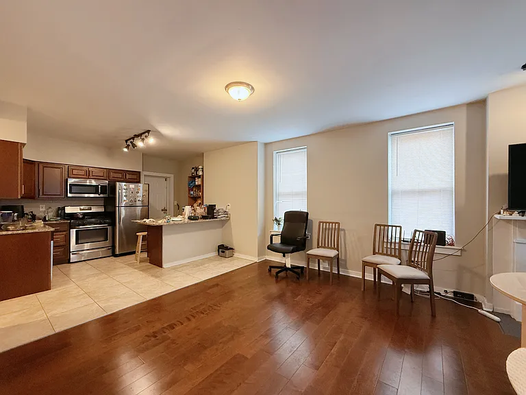 307 S Negley Ave #2 — Photo 6