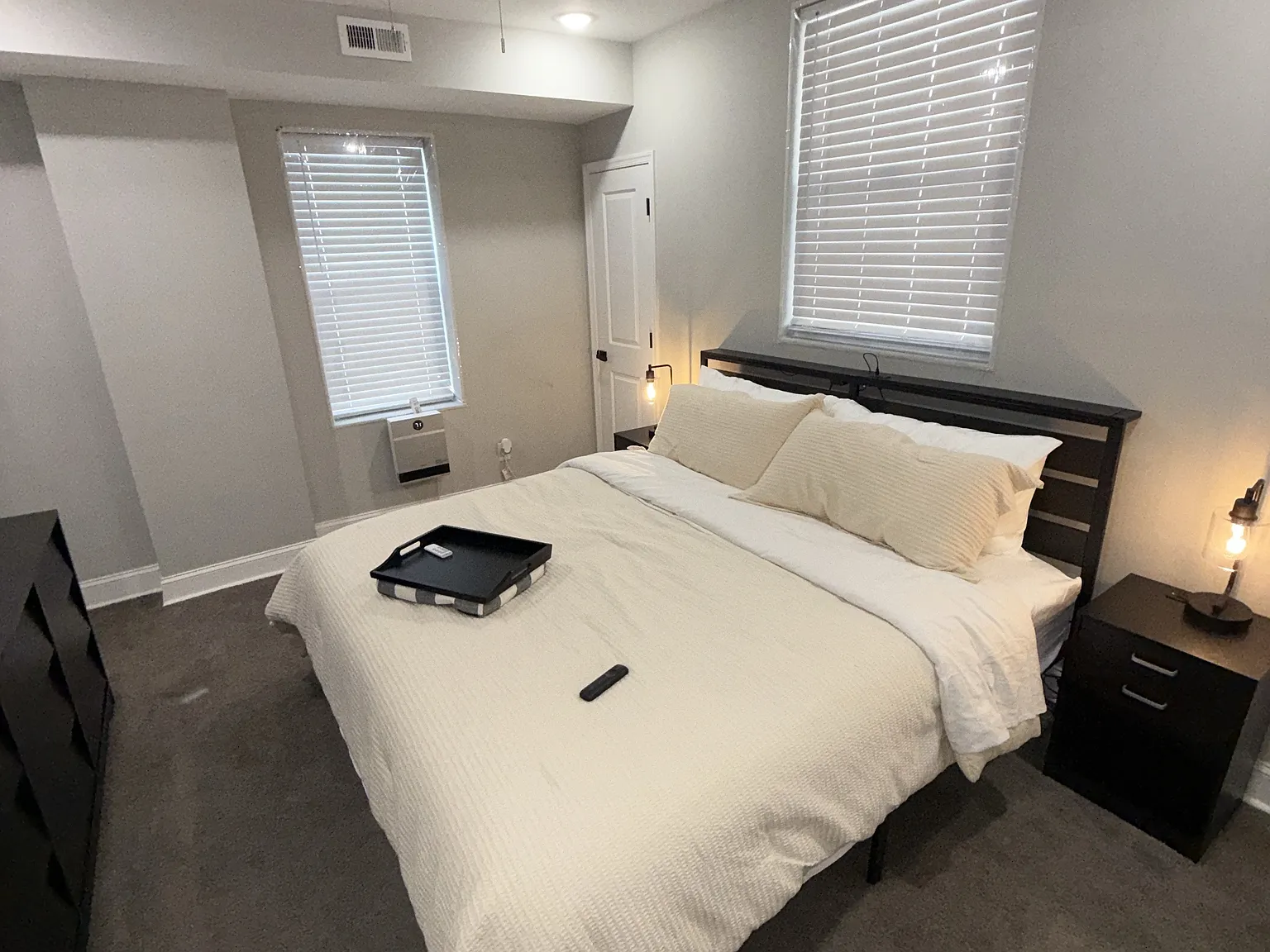 6 bed, 2200 sqft, $900 — Photo 4