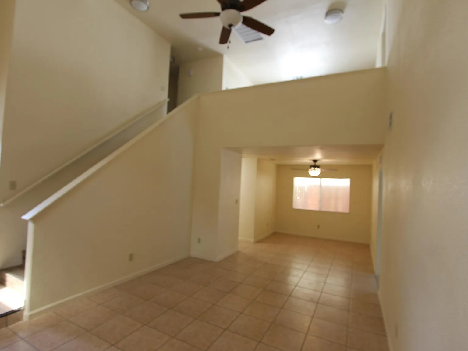 4 bed, 1907 sqft, $2,700 — Photo 4
