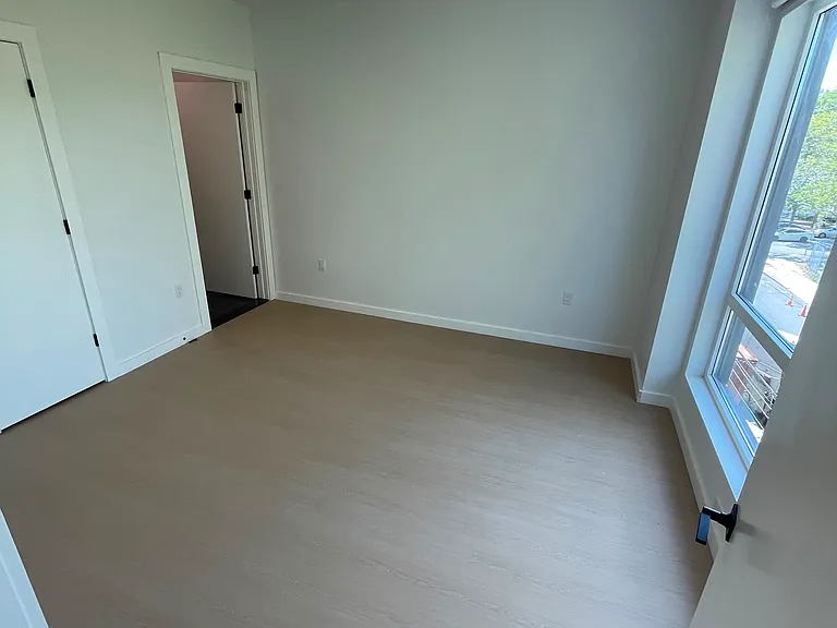 74 Webster St #3D — Photo 7