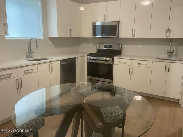 1376 Alvarado Ave
