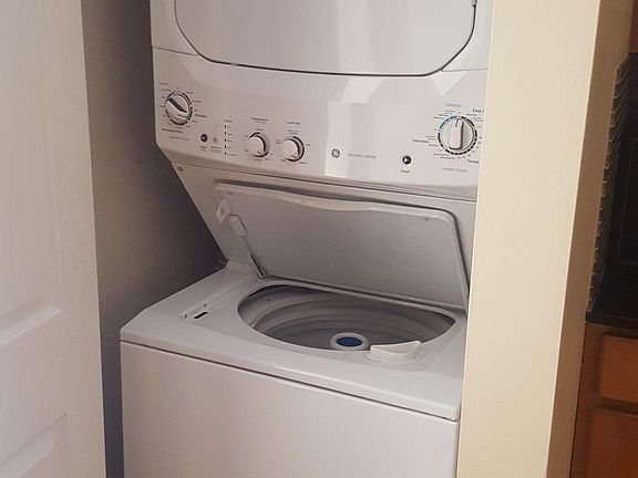 3rd image of 5661 Waterman Blvd APT 22