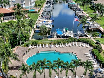 1121 Swallow Ave #PENTHOUSE 1, Marco Island, FL, 34145