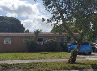 2810 NW 179th St, Miami Gardens, FL 33056