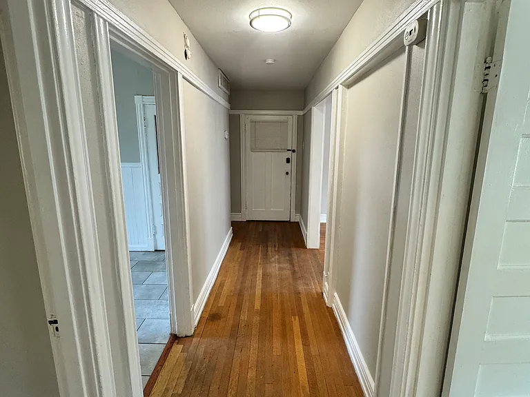 2334 Tower Grove Ave #1E — Photo 4